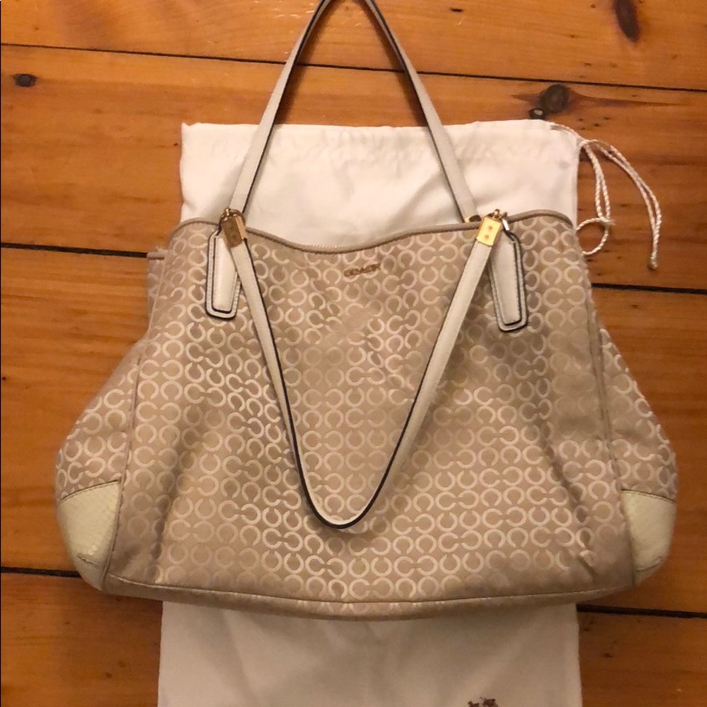 Coach purse